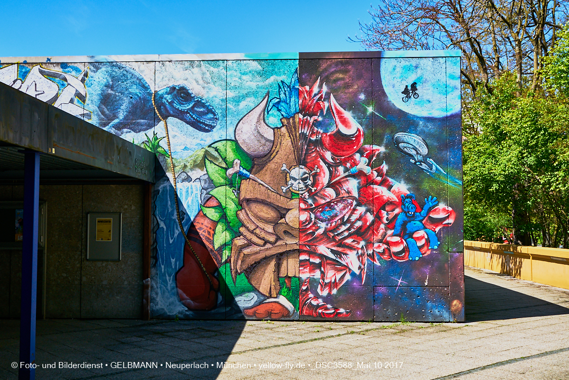 21.03.2017 - Abrissbaustelle Quiddezentrum in Neuperlach